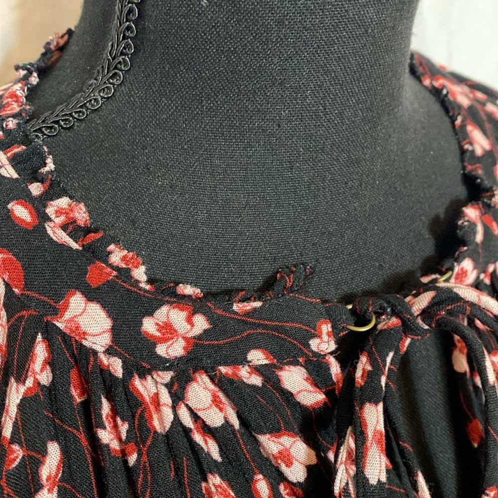 Black Pink Floral Blouse M - Picture 6 of 9